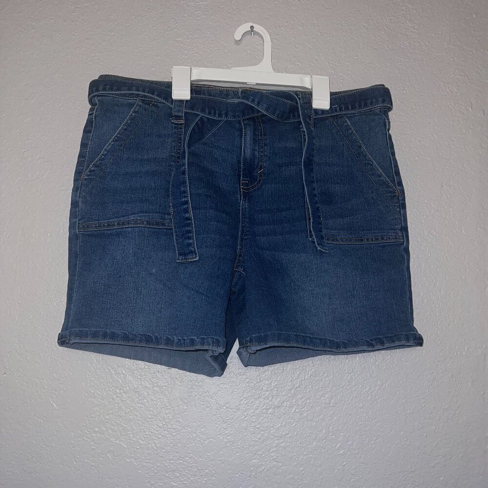 Style & Co Women Belted Short Denim Jean Shorts